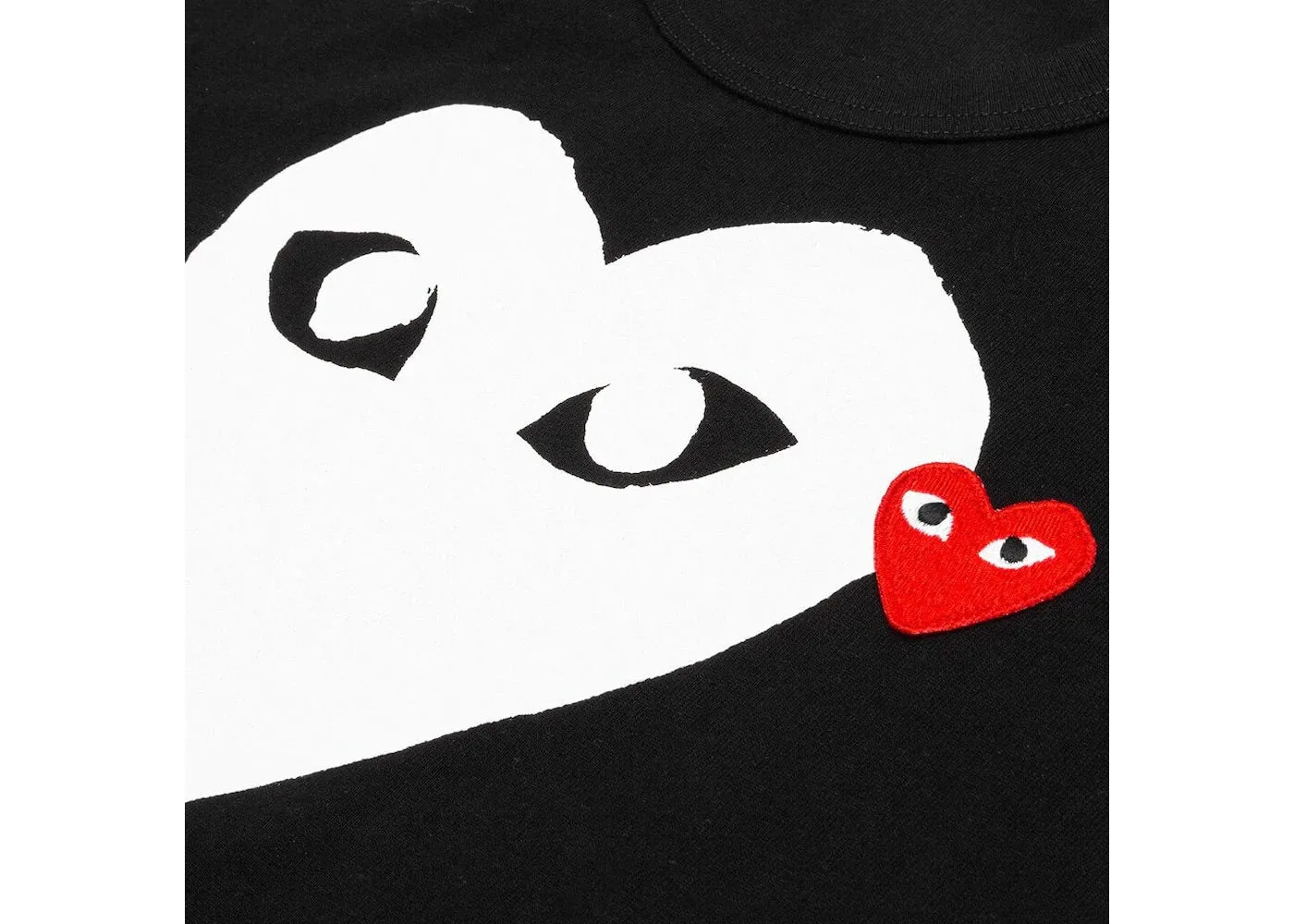 COMME DES GARÇONS PLAY EMBLEM HEART T-SHIRT BLACK