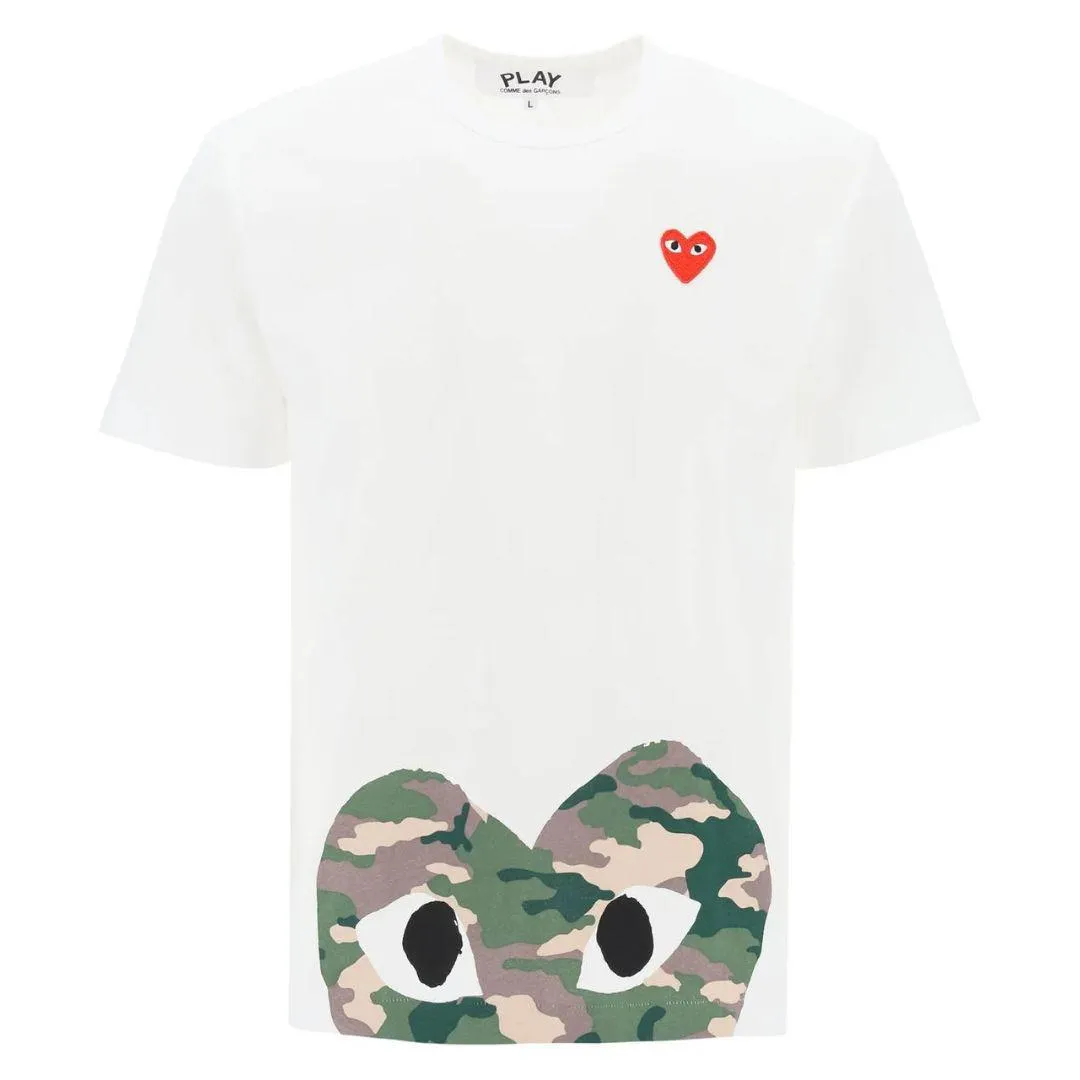 COMME DES GARÇONS PLAY RED EMBLEM LOW CAMO HEART T-SHIRT WHITE