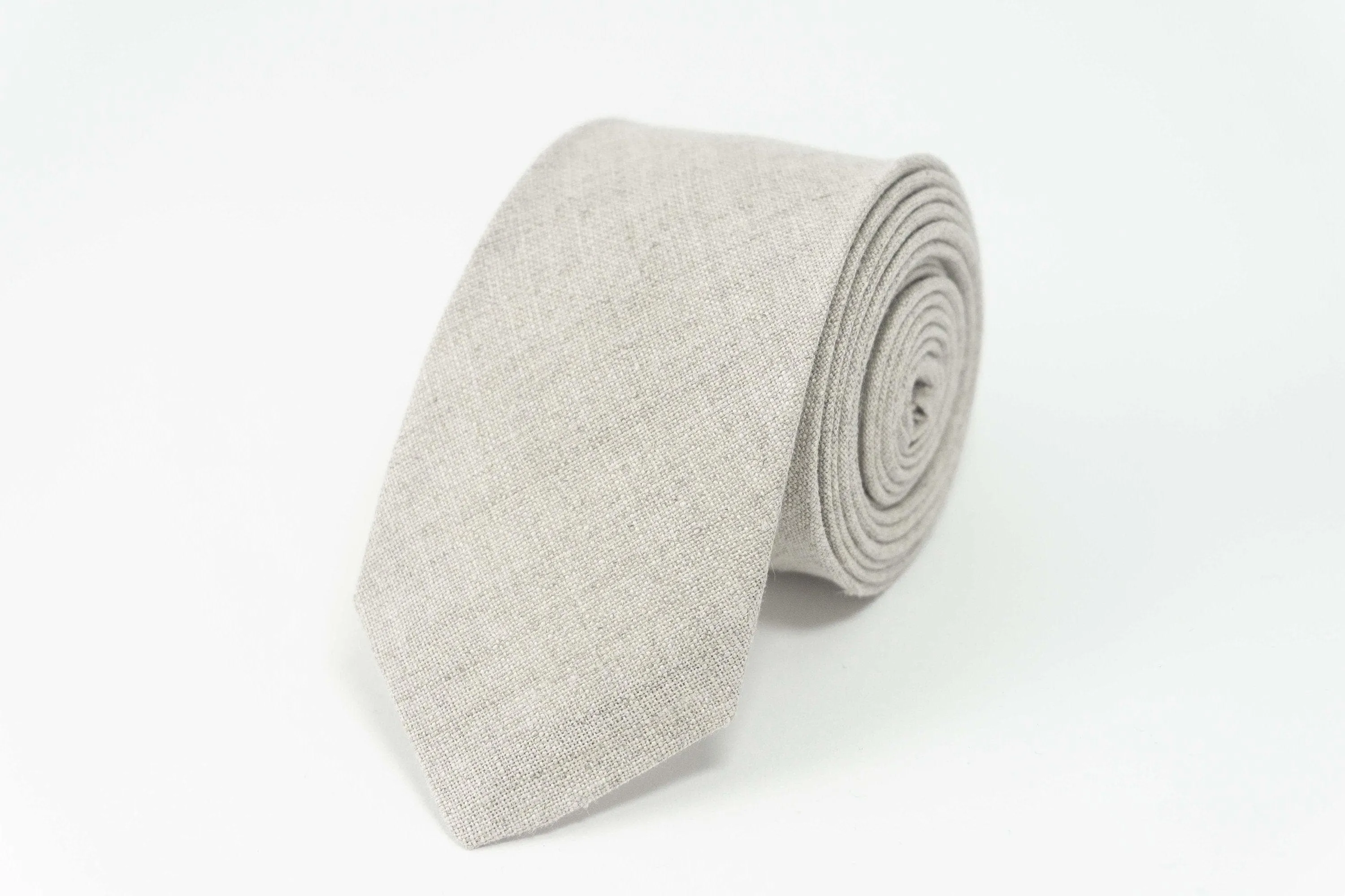 Natural Linen Color Necktie - Classic Men's Tie for All Occasions